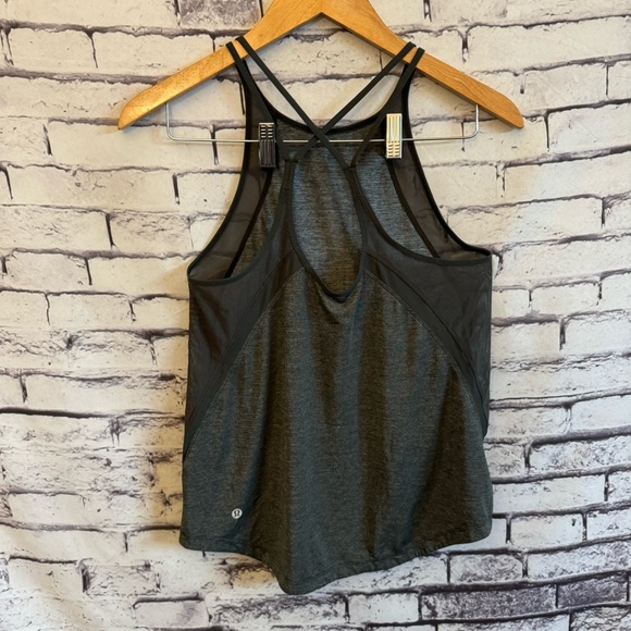 lululemon athletica Tops - Lululemon Athletica Run Off Route Tank SZ 4